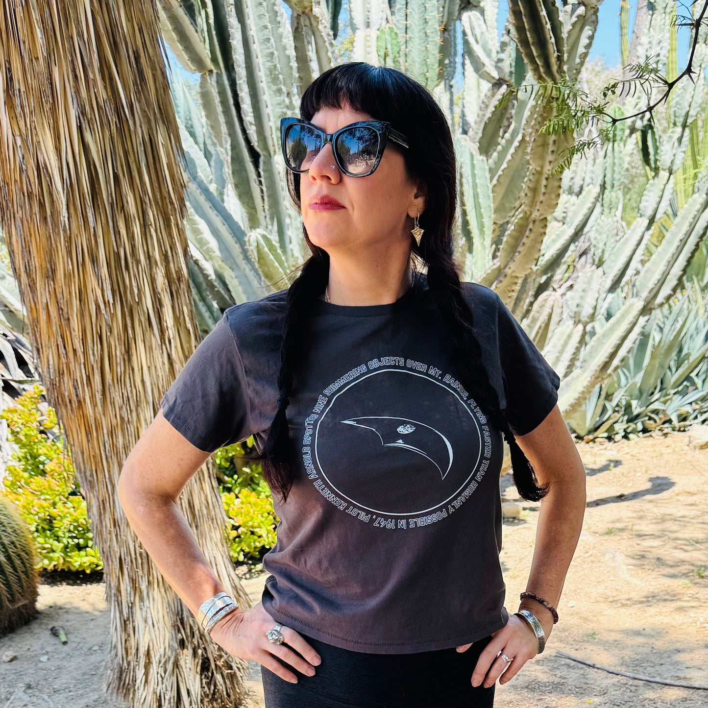 Kenneth Arnold UFO | High-Waisted T-shirt