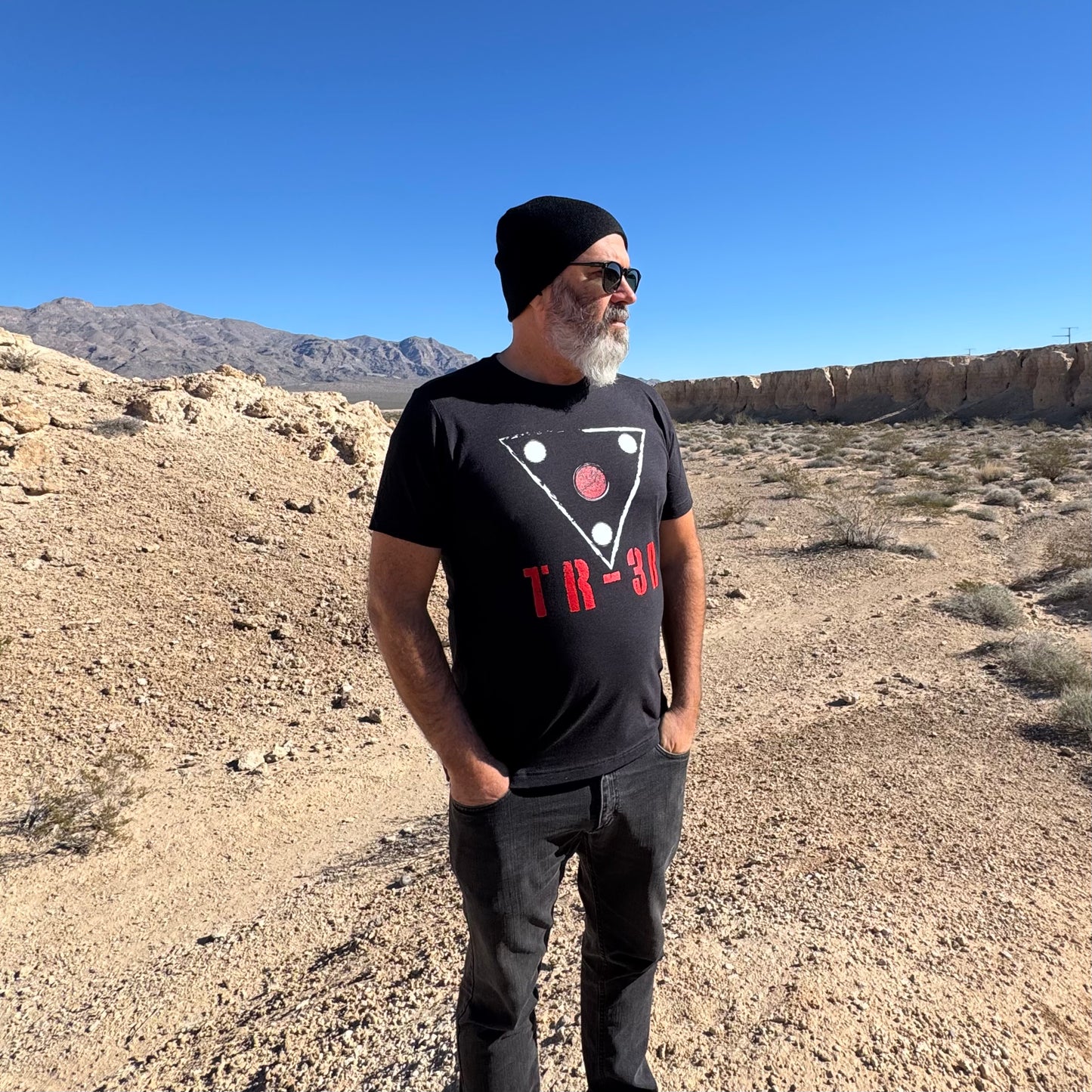 TR-3B Triangle Craft | UFO T-Shirt